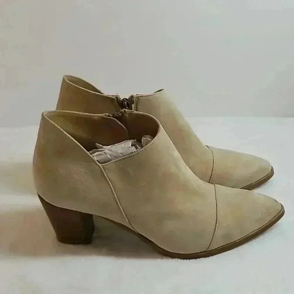 ITALEAU Marisa Waterproof Cap toe Bootie Size 40 - Picture 7 of 13